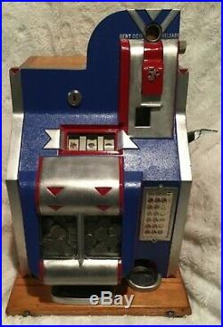 Antique Mills Chevron QT Slot Machine