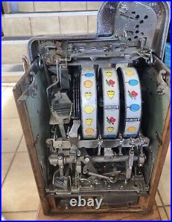 Antique Mills Diamond 5 Cent Slot Machine