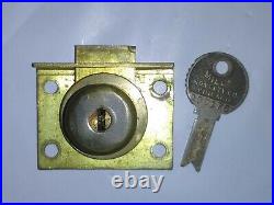 Antique Mills Novelty Slot Machine Lock with Key Brass Original