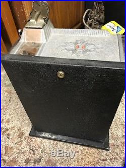 Antique Mills Owl 25 Cent Slot Machine