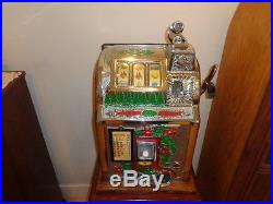 Antique Mills Poinsettia Slot Machine