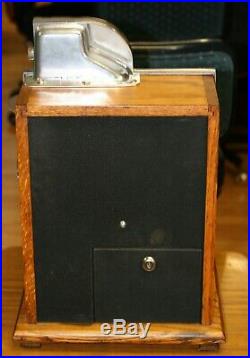 Antique Mills QT 5 Cent Slot Machine