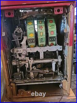 Antique Mills Slot Machine 5 Cent Special Award 7-7-7