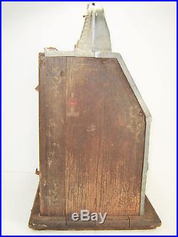 Antique Mills War Eagle 5 Cent Slot Machine Case Front and Bottom