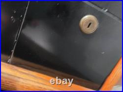 Antique QT Hash Mark 5 Cent Slot Machine