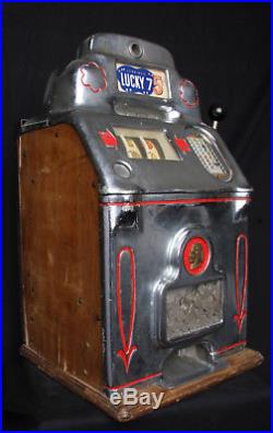 Antique Slot Machine 5¢ O. D. Jennings 1946 Standard Chief