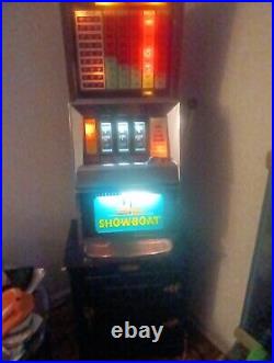 Antique Slot Machine Bally SHOWBOAT 1972