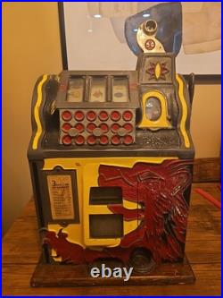 Antique Slot Machine, Lion Head. Working