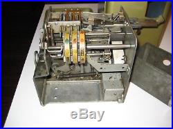 Antique Vintage 1930s Mills Vest Pocket Trade Stimulator Slot Machine