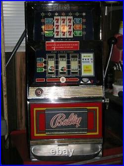 Antique Vintage Bally's Slot Machine' (model 831 3liner) Great Shape
