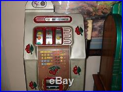 Antique Vintage Mills Black Cherry 5 cent Slot Machine