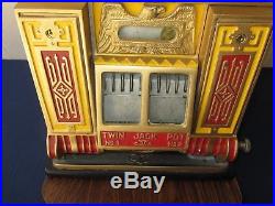 Antique Watling Slot Machine Gold Award & Vendor Front