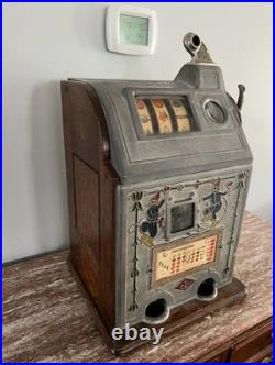 Antique Wood 1925 Chicago Jennings Dutch Boy 5 Cent Coin Mechanical Slot Machine