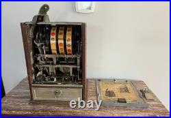 Antique Wood 1925 Chicago Jennings Dutch Boy 5 Cent Coin Mechanical Slot Machine