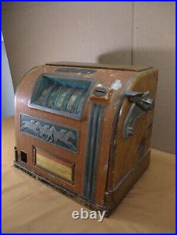 Antique Wood Churchill Horse Racing Trade Stimulator Gumball Prize Slot Machine