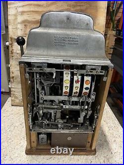 Antique jennings slot machine