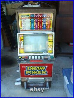 Antique slot machine