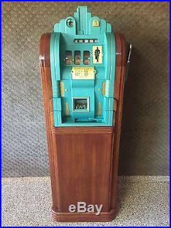 Antique vintage Mills Extraordinary Page Boy slot machine