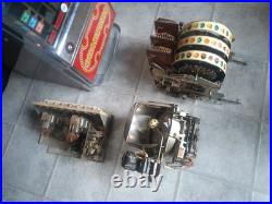 Bally Quarters Slot Machine 1960s 131-25C