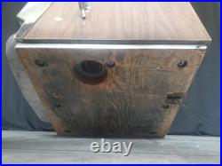 Bally Quarters Slot Machine 1960s 131-25C