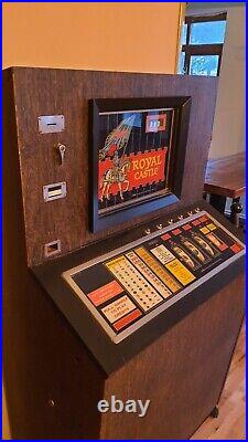 Bally Royal Castle One-Armed Bandit Slot Machine Vintage Casino Fun