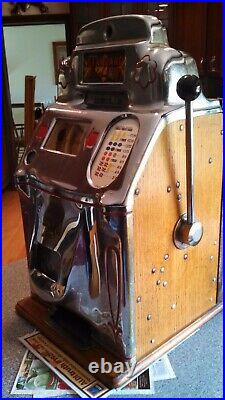 Beautiful Antique O. D. Jennings 1940's Standard Chief 10¢ Slot Machine withstand