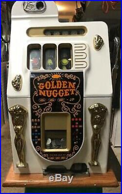 Beautiful Mills 25 Cent Antique Style Slot Machine Golden Nugget slot machine