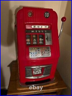 Beautiful Vintage Mills Slot Machine 10 cent WORKING