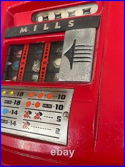 Beautiful Vintage Mills Slot Machine 10 cent WORKING