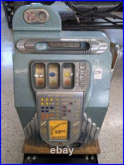 Buckley Criss Cross Slot Machine 25¢