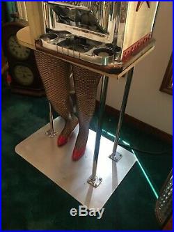 Dollar Cocktail Waitress Slot Machine