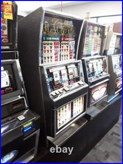Double Black Tie Slot Machine by IGT