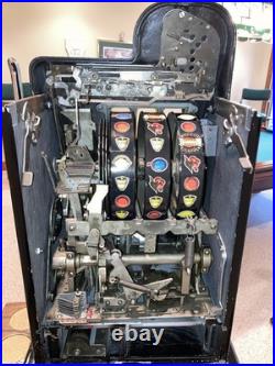 Golden Nugget Genuine Mills 25 Cent Slot Machine & Oak Stand