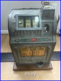 Great Condition Working Vintage Mills. 25 Cent Slot Machine. Works Great