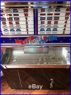 IGT Antique Red White Blue Coin Operated Slot Machine Quarter Legal in CA