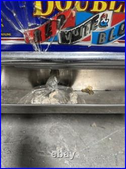 IGT Slot Machine Double Red White And Blue