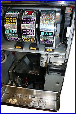 IGT Triple Diamond Vegas style slot machine with hopper