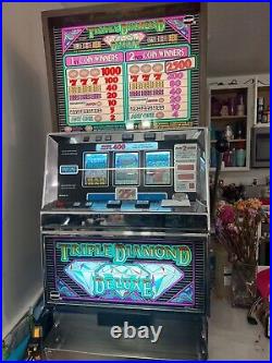 Igt S + Triple Diamond Deluxe Slot Machine