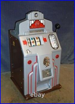 JENNINGS 25c SILVER CHIEF antique slot machine, ca 1937