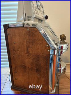 Jennings 1c Amber Light Up Slot Machine From The 1940s With FULL CHIEF EMBLEM