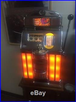 Jennings 25 Cent Super Deluxe Sun Chief Light Up Slot Machine