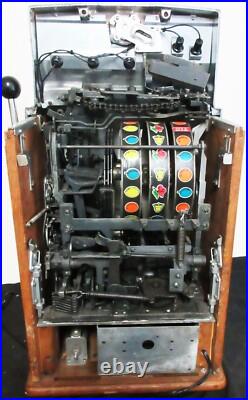 Jennings 25c Green Lite Up Tic-Tac-Toe Slot Machine, Circa 1940's
