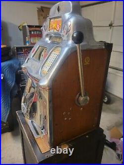 Jennings Antique Slot Machine Standard Chief. 25 Cent Quarter Matching Numbers