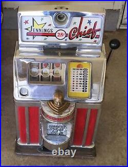 Jennings Chief 1930s Slot Machine 25 Cent Works Nice Condition