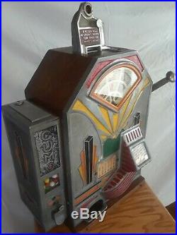 Jennings Little Duke 1 Cent Gumball Vender Slot Machine
