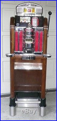 Jennings SWEEPSTAKES Chief in the CONSOLE Stand-5 Cent-Slot Machine-Beautiful