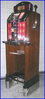 Jennings SWEEPSTAKES Chief in the CONSOLE Stand-5 Cent-Slot Machine-Beautiful