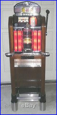 Jennings SWEEPSTAKES Chief in the CONSOLE Stand-5 Cent-Slot Machine-Beautiful