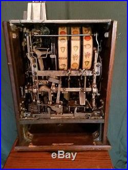 Jennings Slot Machine Needs Restoration