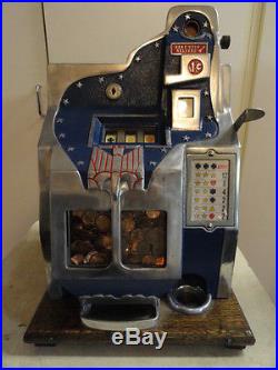 Mills Rare 1934 Penny 20 Star Q. T. Antique Slot Machine, Nicely Restored Cond